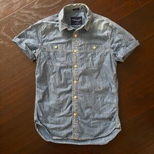 American Eagle Men’s Denim Short Sleeve Button Down Shirt XS